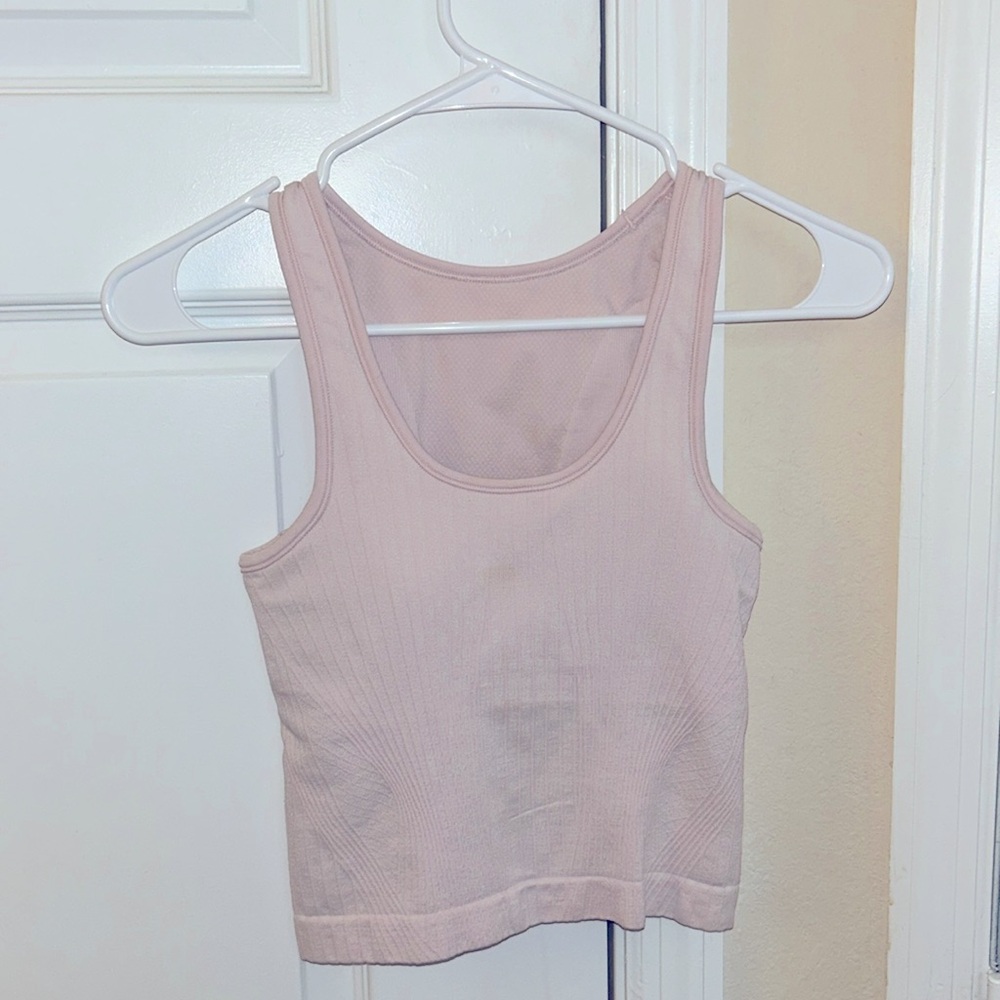 light pink lulu tank